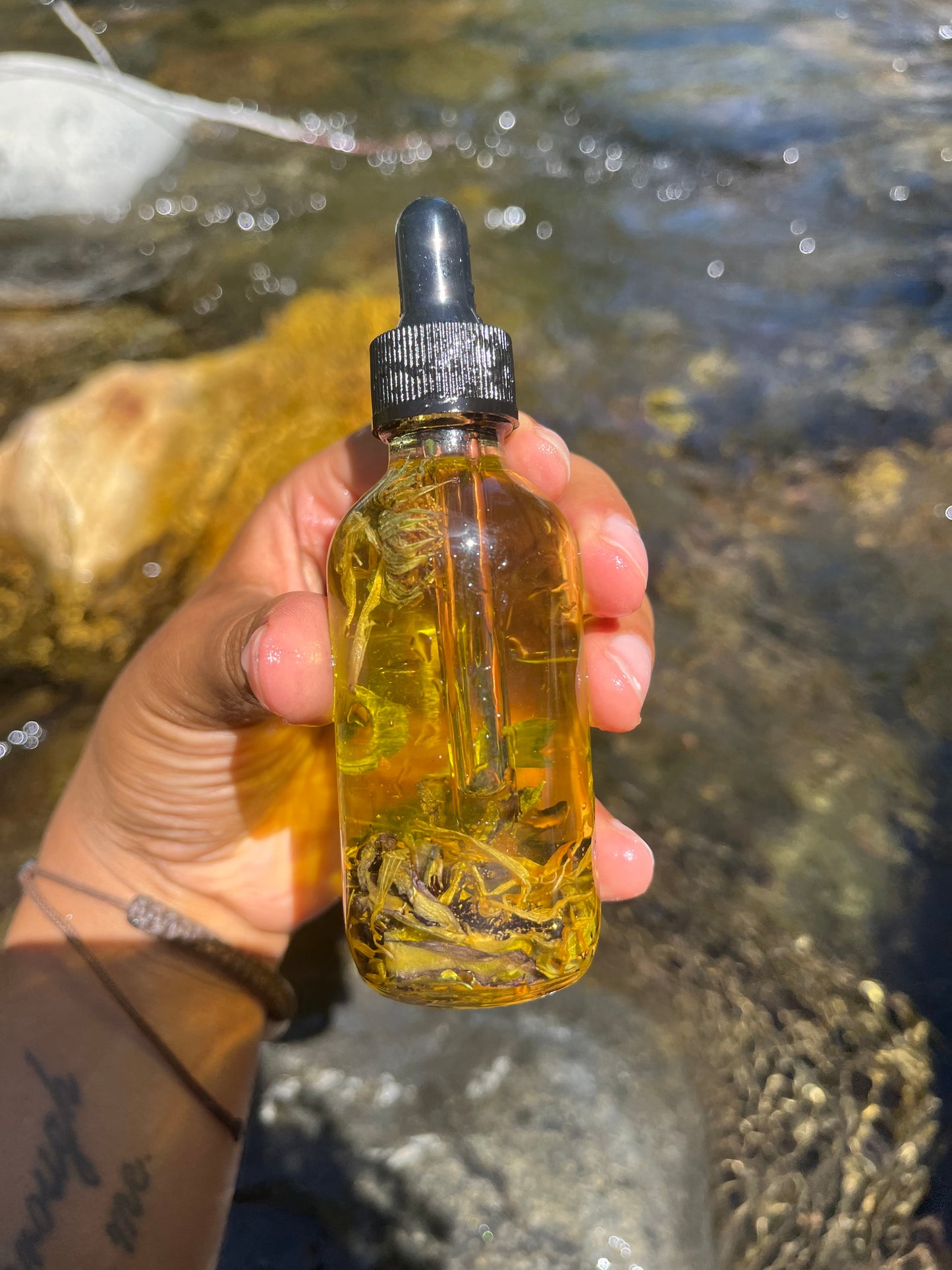 Divine Goddess Oil